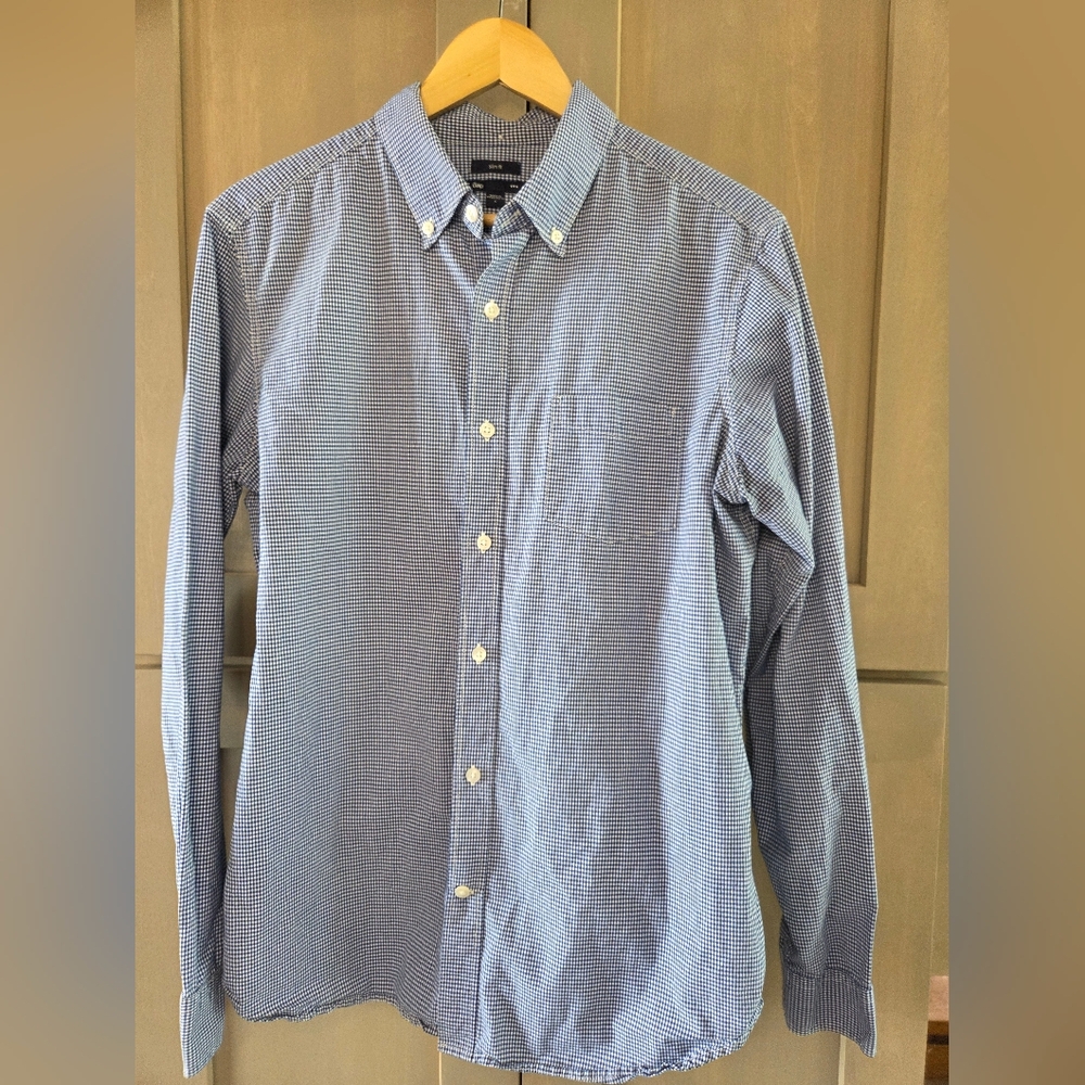 GAP Men's Navy Checkered Button-Down Shirt - Slim Fit